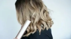 Zabije vši a nitra na vlasy železo?